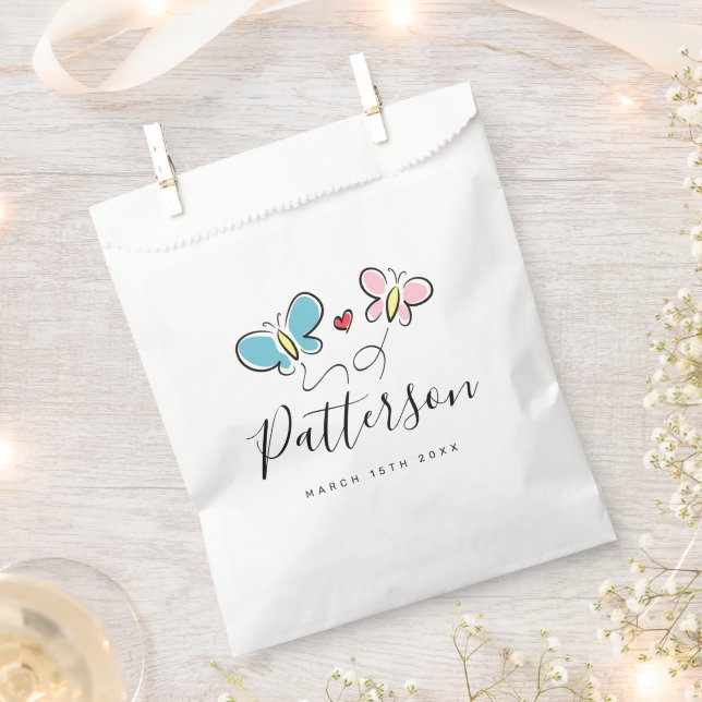 White wedding party favor bags with butterflies (Clipped)
