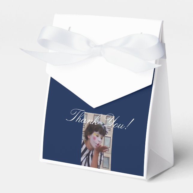 White Wedding - Stylish Favor Boxes (Front Side)