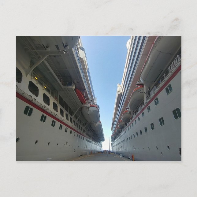 Whole lot of ship postcard (Front)