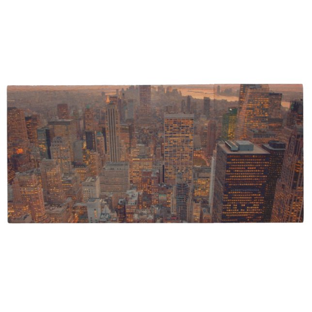 Wide view of Manhattan at sunset Wood Flash Drive (Front)