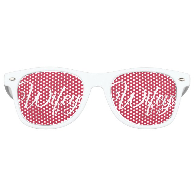 Wifey ring retro sunglasses (Front)