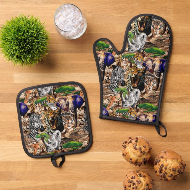 Wild African Savanna Animals Oven Mitt & Pot Holder Set (Top Down)