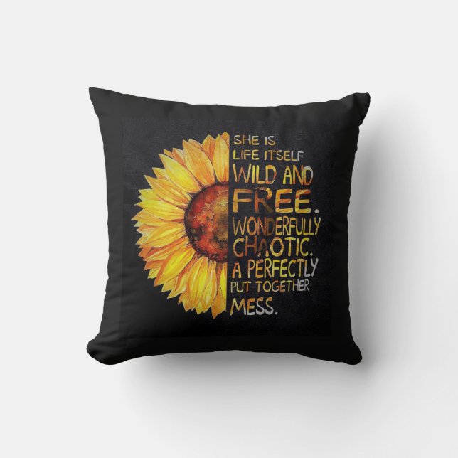 Wild and free throw pullow throw pillow (Front)