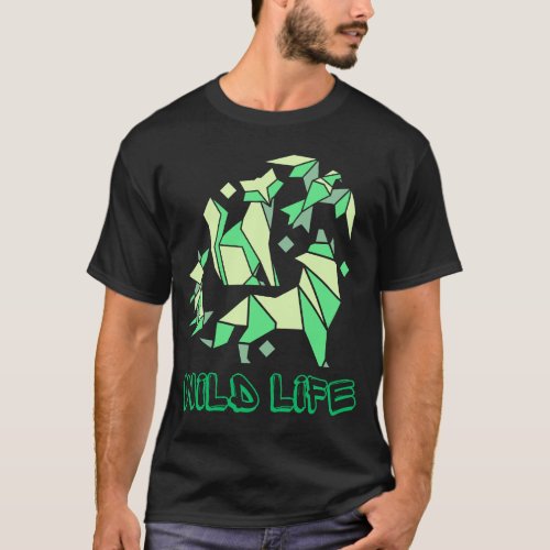 Wild animals life illustration T_Shirt