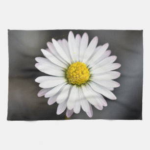 Wild daisy white and yellow towel