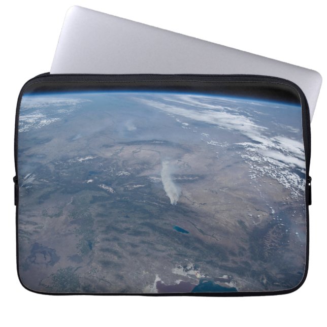 Wild Fires In The Western And Southwestern Us. Laptop Sleeve (Front)