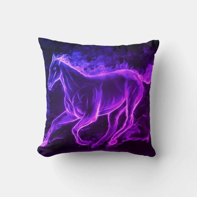 Wild horse throw pillow (Front)