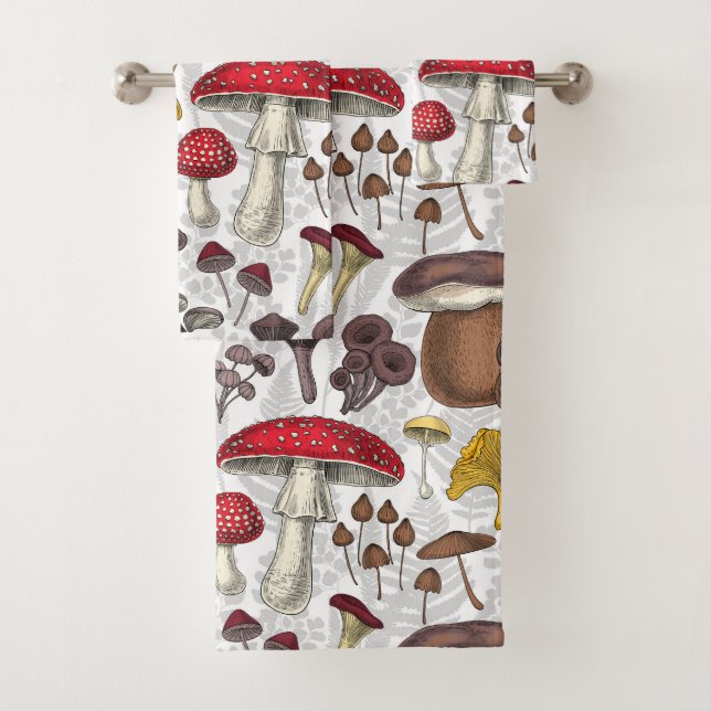 Wild mushrooms bath towel set (Insitu)