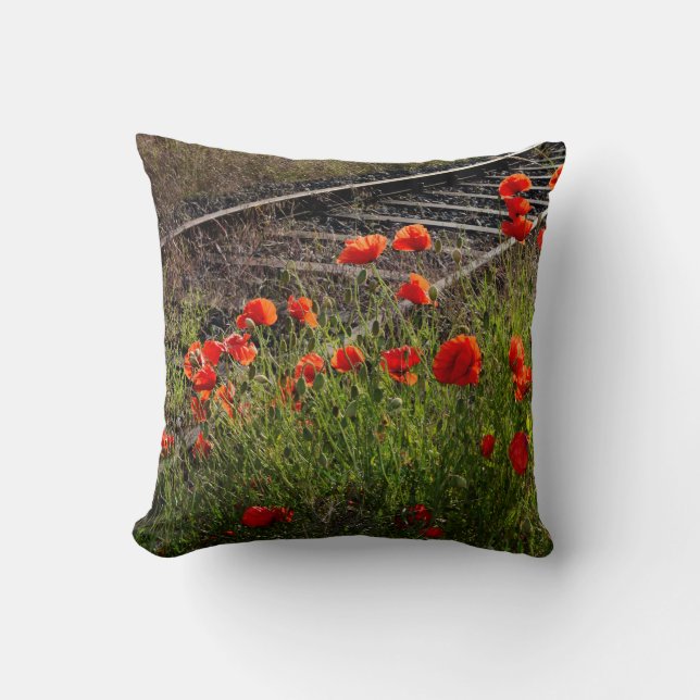 Wild poppy  throw pillow (Front)