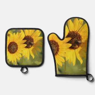 Wild Sunflowers and Bees Farmhouse Style Oven Mitt & Pot Holder Set