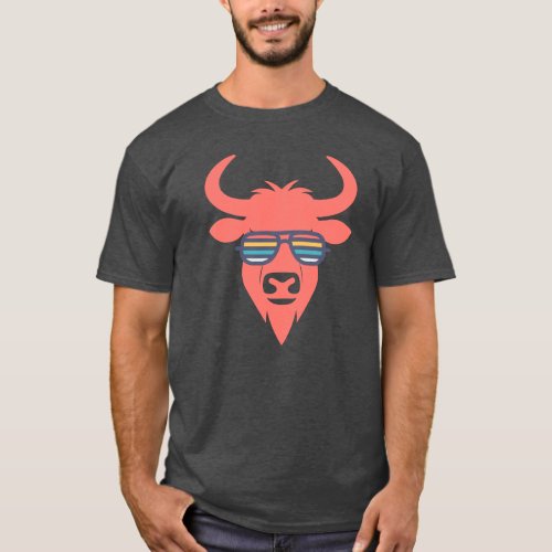 Wildebeest wearing colorful sunglasses T_Shirt