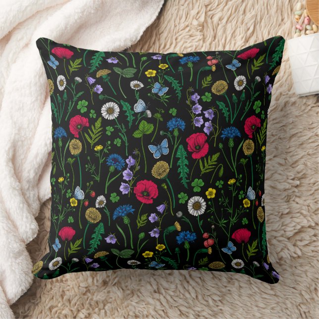 Wildflowers on black throw pillow (Blanket)