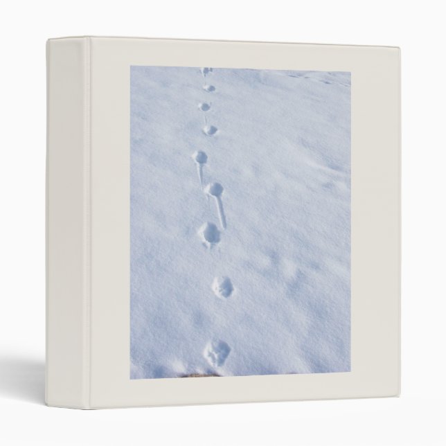 Wildlife Animal Footprints Tracks in Snow Binder (Front/Spine)