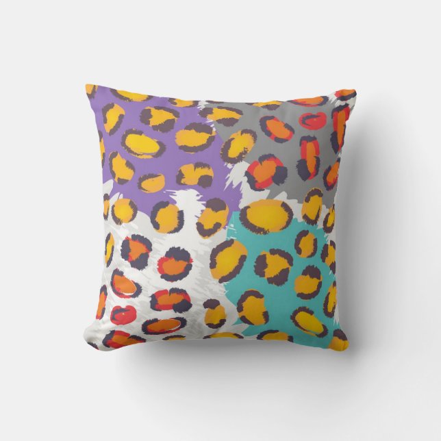 Wildlife animal pattern throw pillow (Front)