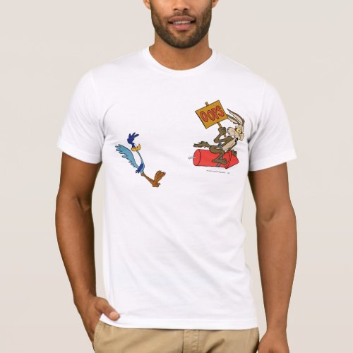 Wile E Coyote and ROAD RUNNER Acme Products 5 2 T_Shirt