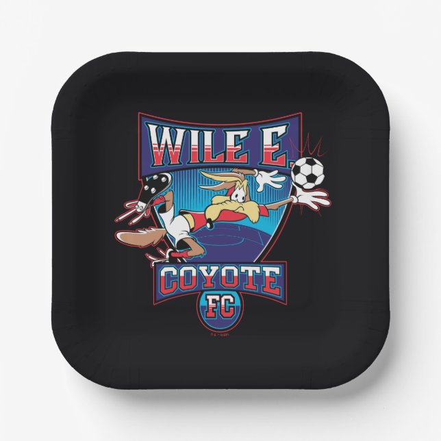 WILE E. COYOTE™ Football Club Badge Paper Plates (Front)