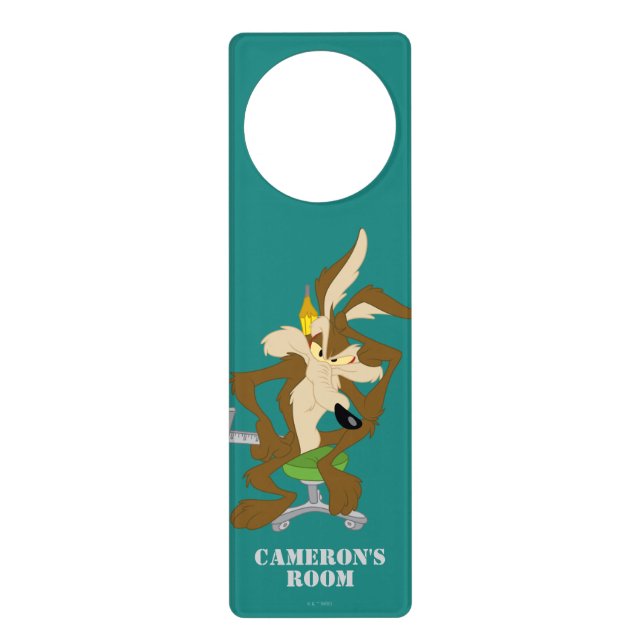 WILE E. COYOTE™ Planning Door Hanger (Front)