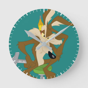 WILE E. COYOTE™ Planning Round Clock
