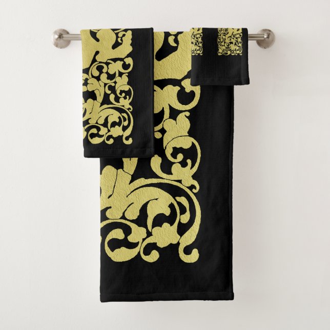 Will Bradley Heraldic Lion Bath Towel Set (Insitu)