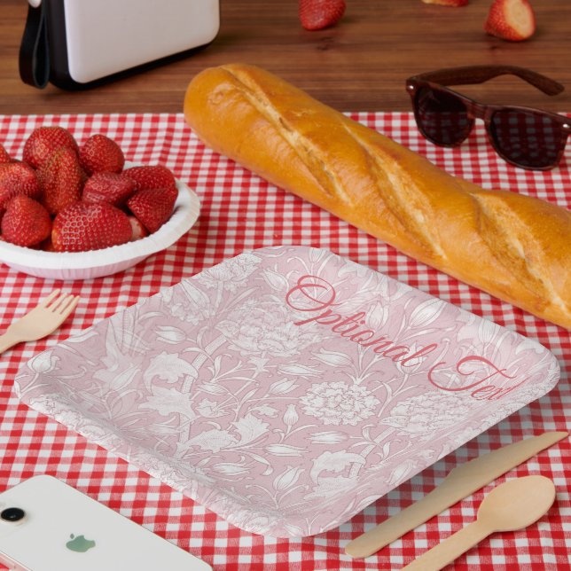 William Morris Floral Pattern in Pink Paper Plates (Picnic)