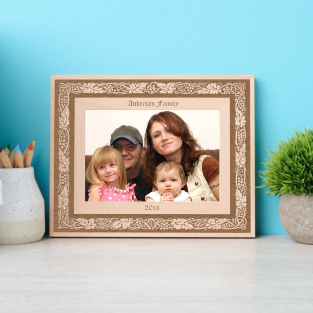 William Morris Grape Vine Kelmscott Border Engraved Frames (Creator Uploaded)