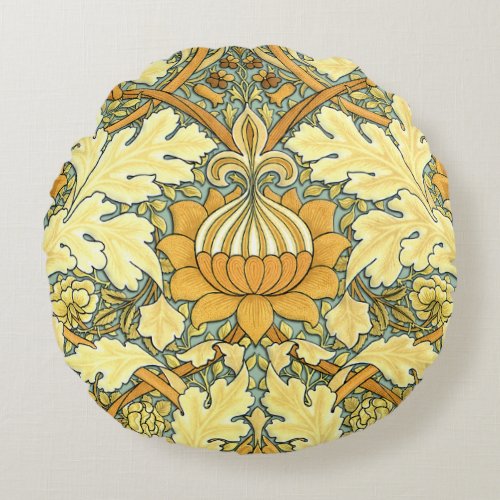 William Morris rich floral vintage pattern Round Pillow