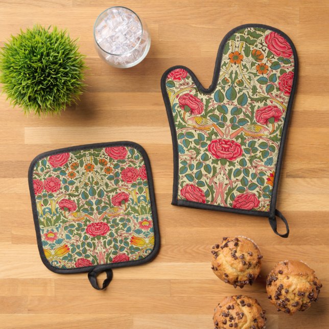William Morris Rose Floral Chintz Pink Oven Mitt & Pot Holder Set (Top Down)