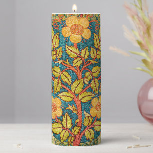 William Morris Rose Wreath: Classic Arts & Crafts Pillar Candle