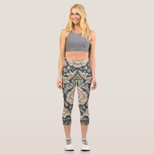 William Morris Severn Floral Garden Flower Classic Capri Leggings