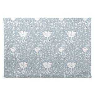 William Morris Tulips in White Pattern  Cloth Placemat