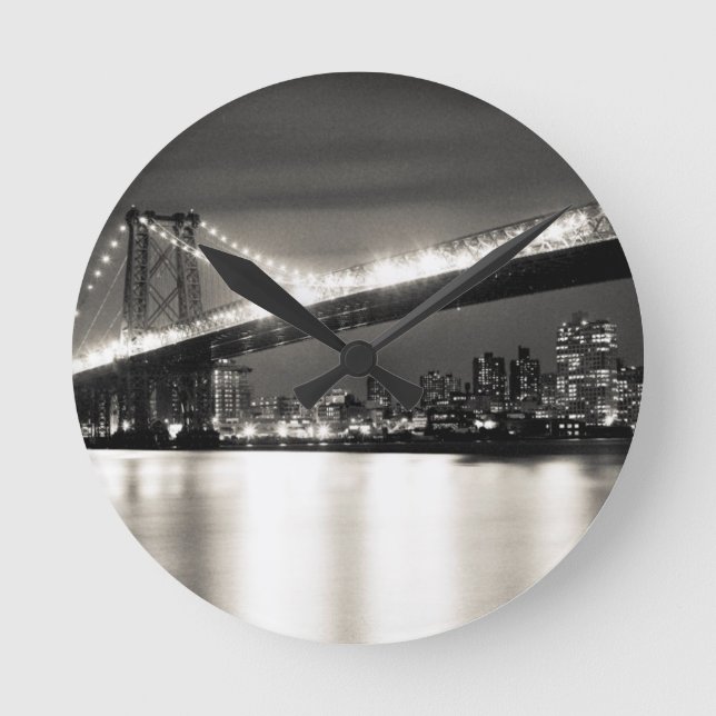 Williamsburg bridge in New York City at night Round Clock (Front)