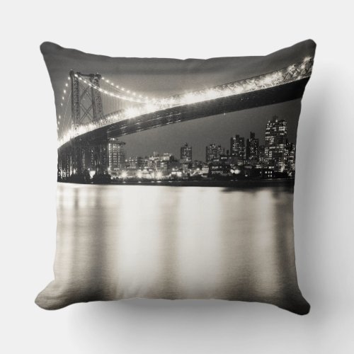Williamsburg bridge in New York City at night Throw Pillow
