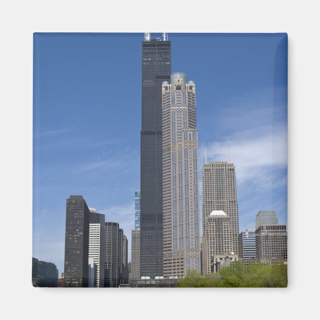 Willis Tower (previously the Sears Tower) looms Magnet (Front)