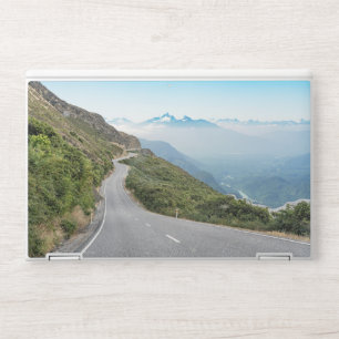 Winding Mountain Road   Olympic National Park HP Laptop Skin