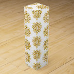 Wine Gift Box-Christmas Snowflakes Wine Box<br><div class="desc">This wine gift box is shown in a festive Christmas holiday gold snowflakes print.
Customize this box or buy as is.





Stock Image</div>