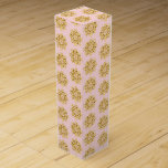 Wine Gift Box-Christmas Snowflakes Wine Box<br><div class="desc">This wine gift box is shown in a festive Christmas holiday gold snowflakes print.
Box color Blush Pink
Customize this box or buy as is.





Stock Image</div>
