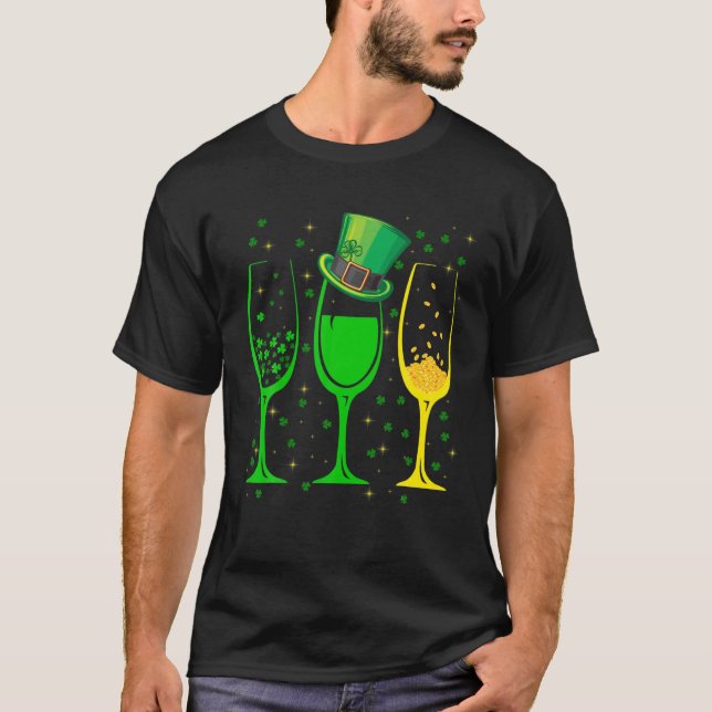 Wine Glass St Patrick's Day Shamrock Lucky Irish T-Shirt (Front)