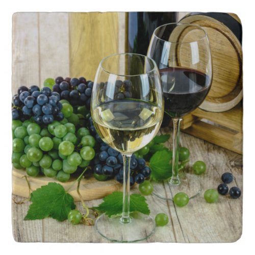 Wine Glasses with Grapes Trivet