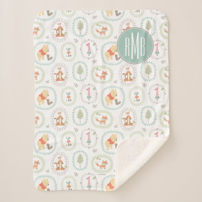 Winnie the Pooh | Cute Woodland Animals Pattern Sherpa Blanket (Front)
