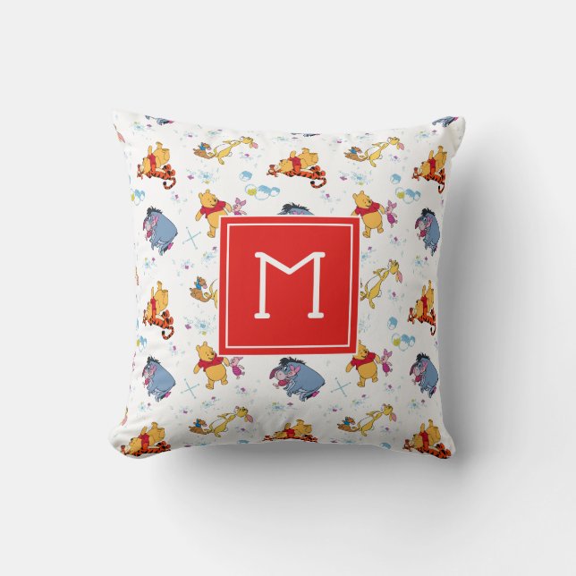 Winnie the Pooh | Hanging with Friends Pattern Throw Pillow (Front)