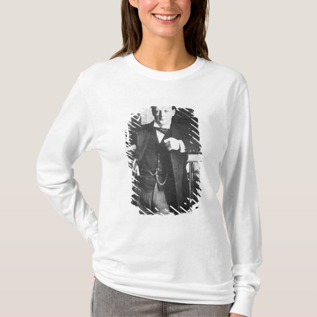 Winston Spencer Churchill in 1904 T-Shirt (Front)