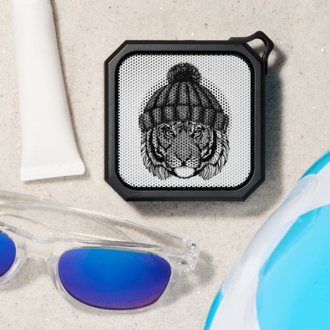 Winter Fashion Ready Tiger Bluetooth Speaker (Insitu(Beach))