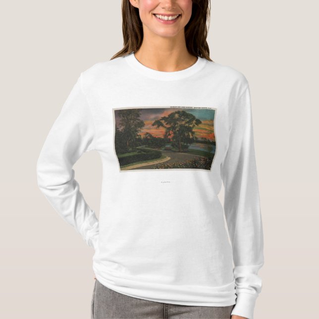 Winter Haven, Florida - Sunset View of Lake T-Shirt (Front)