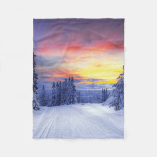 Winter scenery fleece blanket