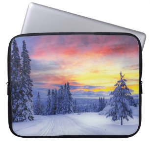Winter scenery laptop sleeve