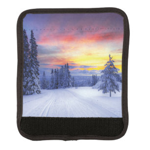 Winter scenery luggage handle wrap