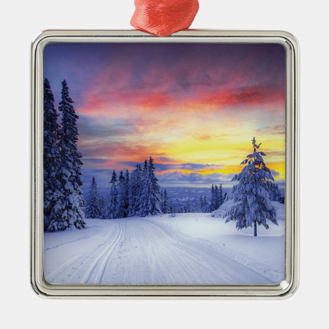 Winter scenery metal ornament (Front)
