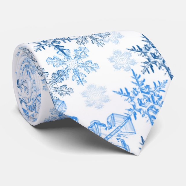 Winter Snowflake Men's Tie (Rolled)