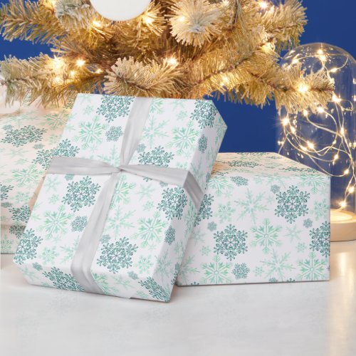 Winter Snowflakes Green Pattern Wrapping Paper