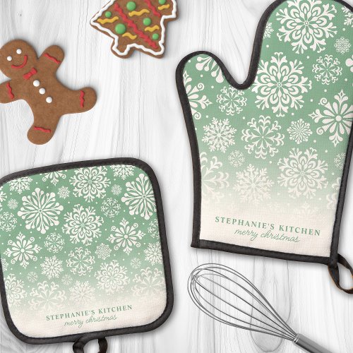 Winter Snowflakes On Green Cute Ombre Christmas Oven Mitt &Amp;Amp; Pot Holder Set